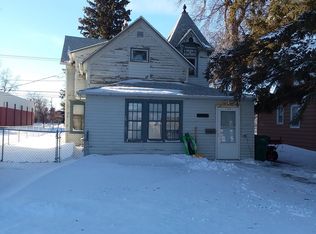 720 4th St, Langdon, ND 58249