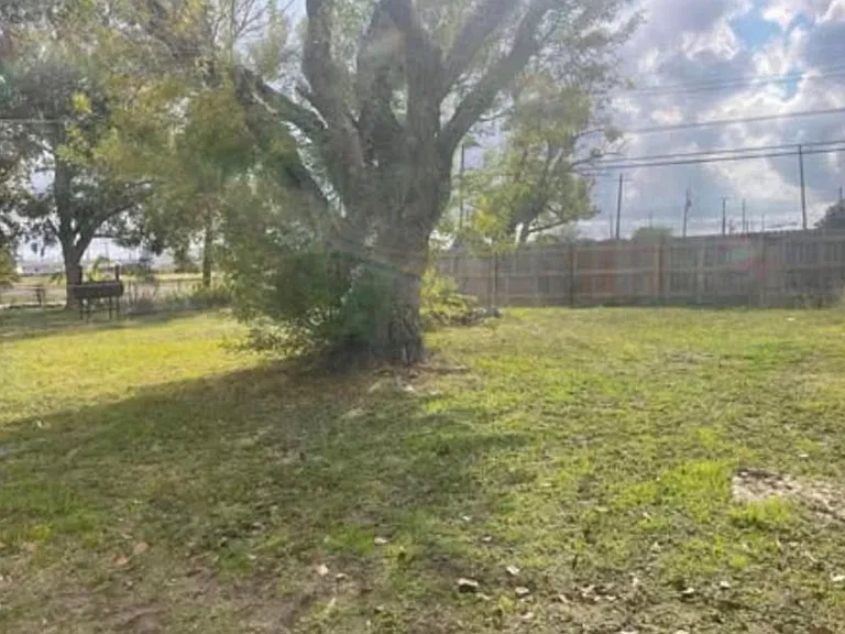 1511 E Guadalupe St — Photo 7