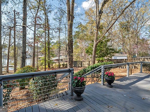 2nd image of 254 Valhalla Rd Unit F