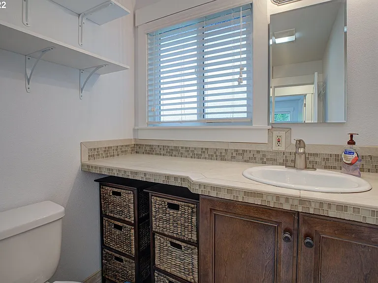 12635 SW Butner Rd — Photo 23