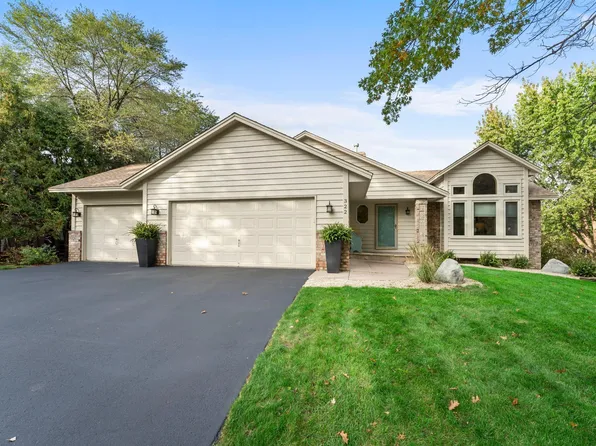 322 74th Ave N, Brooklyn Park, MN 55444