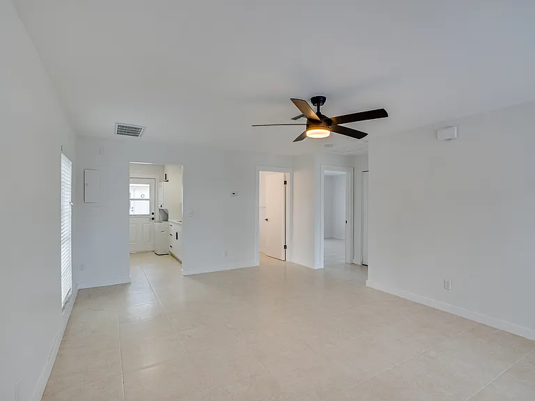 955 16th Pl #A2 — Photo 11