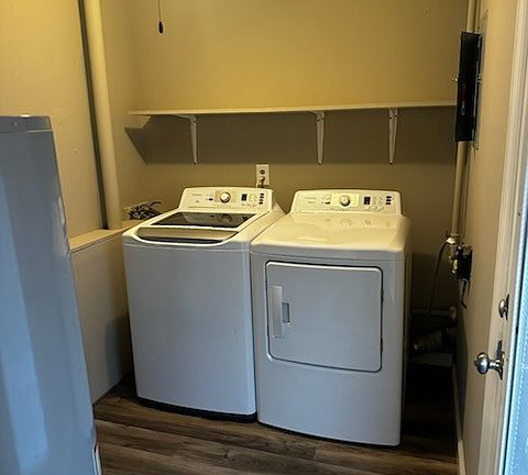 4th image of 5600 Treaty Ln
