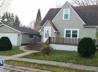 530 Center Ave, Sycamore, IL 60178