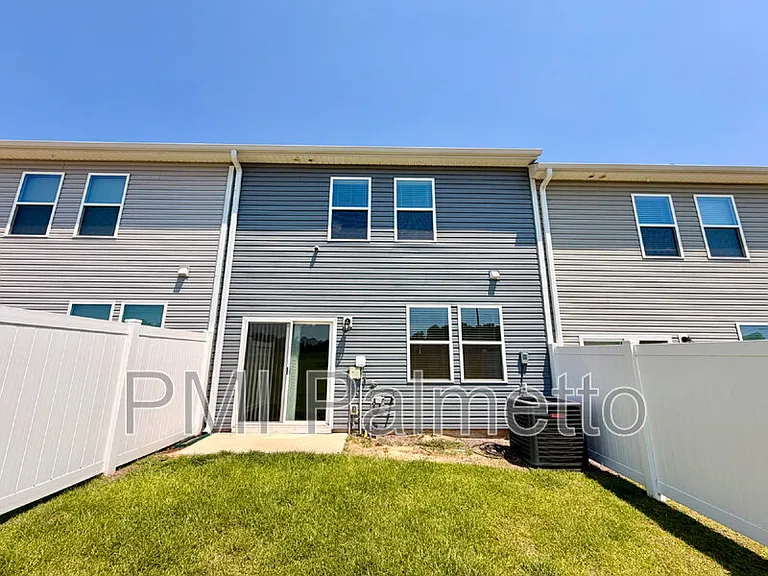 1074 Cornelia St — Photo 27