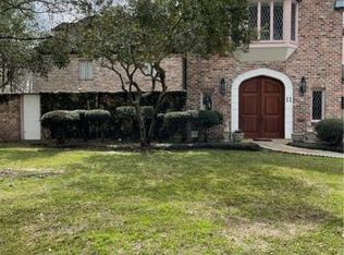 11 Colony Rd, Gretna, LA 70056