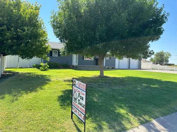 502 S Wildcat Ct, Hugoton, KS 67951