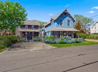 25 Pennacook Ave, Oak Bluffs, MA 02557