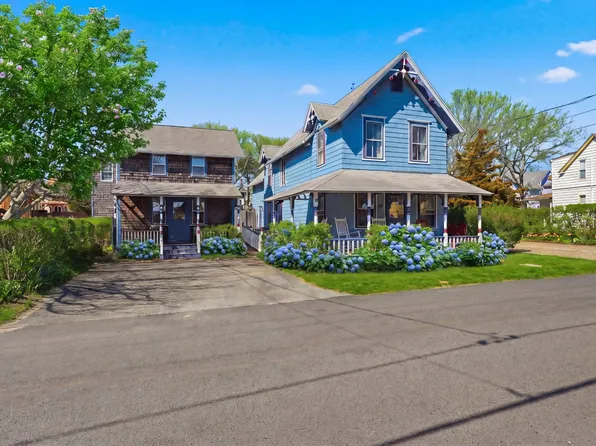 25 Pennacook Ave, Oak Bluffs, MA 02557
