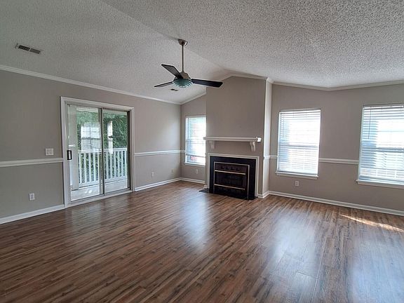 5th image of 3002 Mulberry Ln Unit F