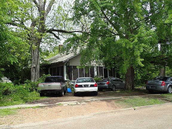 3rd image of 1016 Clinton St