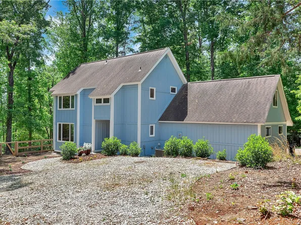 1298 Carradine Rd, Seneca, SC 29678