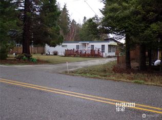 10823 Halloran Rd, Bow, WA 98232