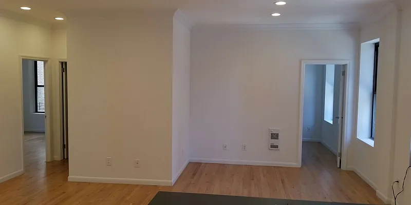 Rented by Avenues Real Estate | media 10