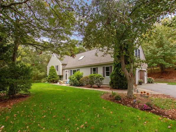 50 Great Woods Rd, Plymouth, MA 02360