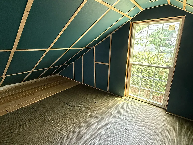 324 E Peterson Dr — Photo 56