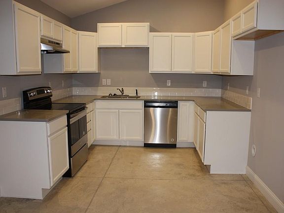 4th image of 541 Sunflower Dr