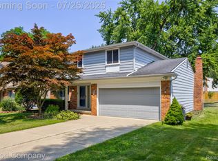 417 Merrimac Rd, Canton, MI 48188