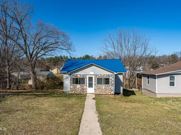 1901 E Myrtle Ave, Johnson City, TN 37601