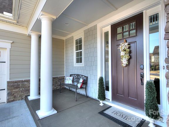 3rd image of 11524 Sweet Birch Ln