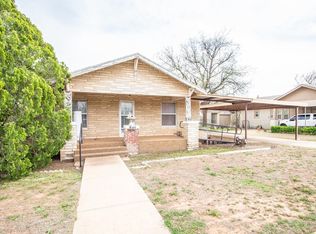 845 W Lubbock St, Slaton, TX 79364