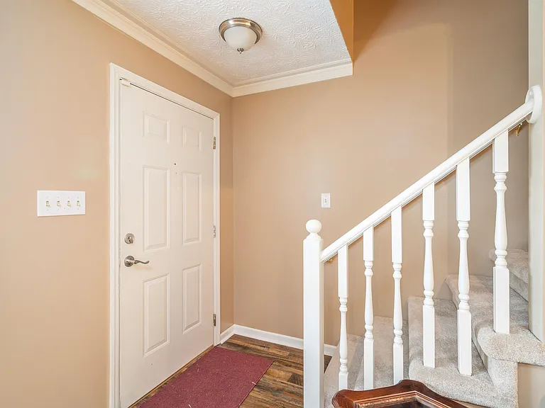 2376 Wadsworth Dr — Photo 16