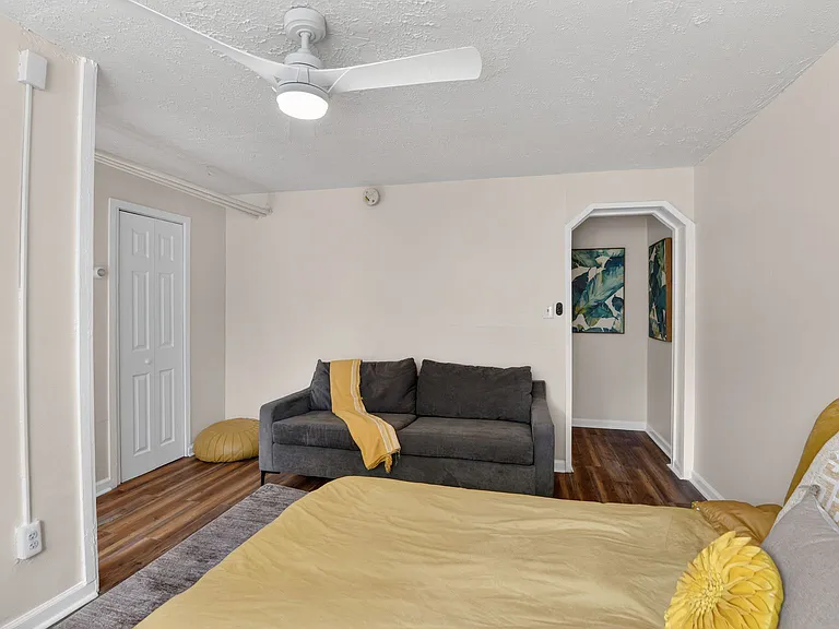 819 51st St SE #5 — Photo 13