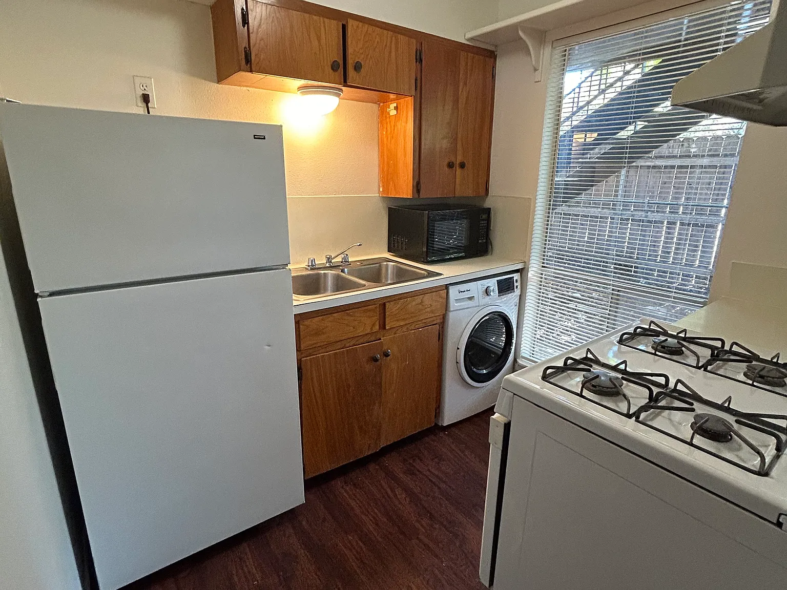 1 bed, 450 sqft, $950 — Photo 4