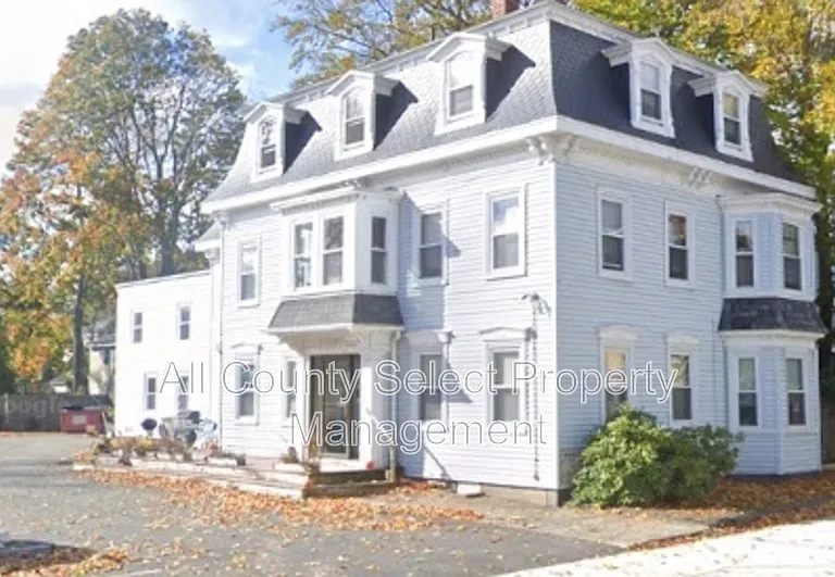 25 Washington St #1 — Photo 2
