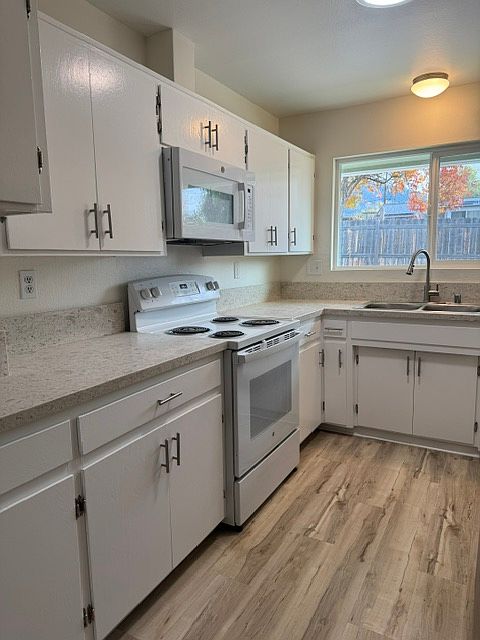 1st image of 34666 Cedar Ave #1