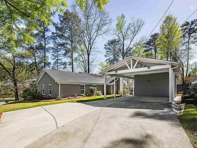 608 Shades Creek Pkwy — Photo 26