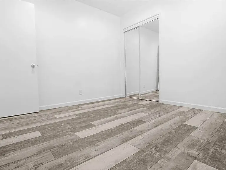 1500 Voorhees Ave — Photo 27