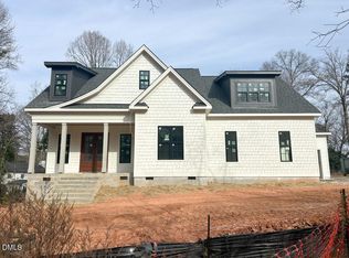 5308 Parkwood Dr, Raleigh, NC 27612