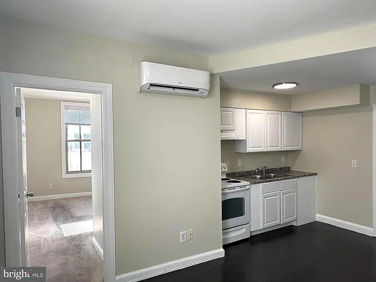 64 W Antietam St #10 — Photo 10
