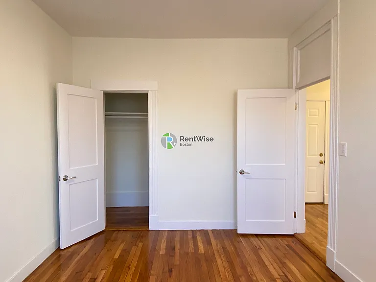 1292 Commonwealth Ave #22 — Photo 11