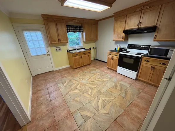 208 & 212 Marietta St #208, Florence, AL 35630