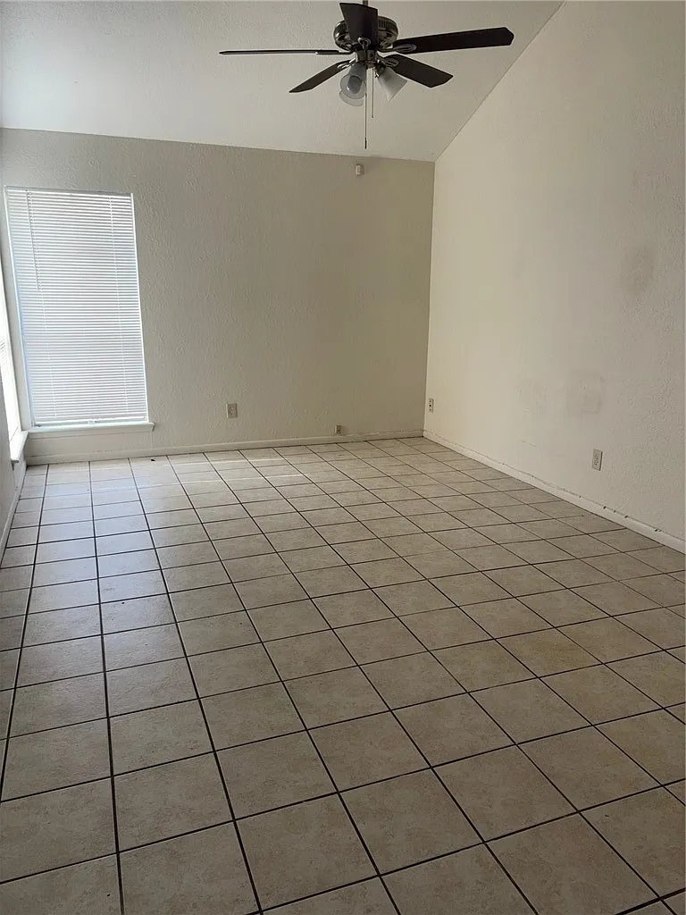 Building Photo - 6513 Long Meadow Dr