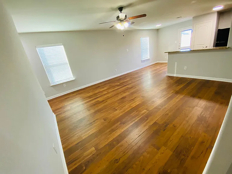 596 Ruby Ln — Photo 12
