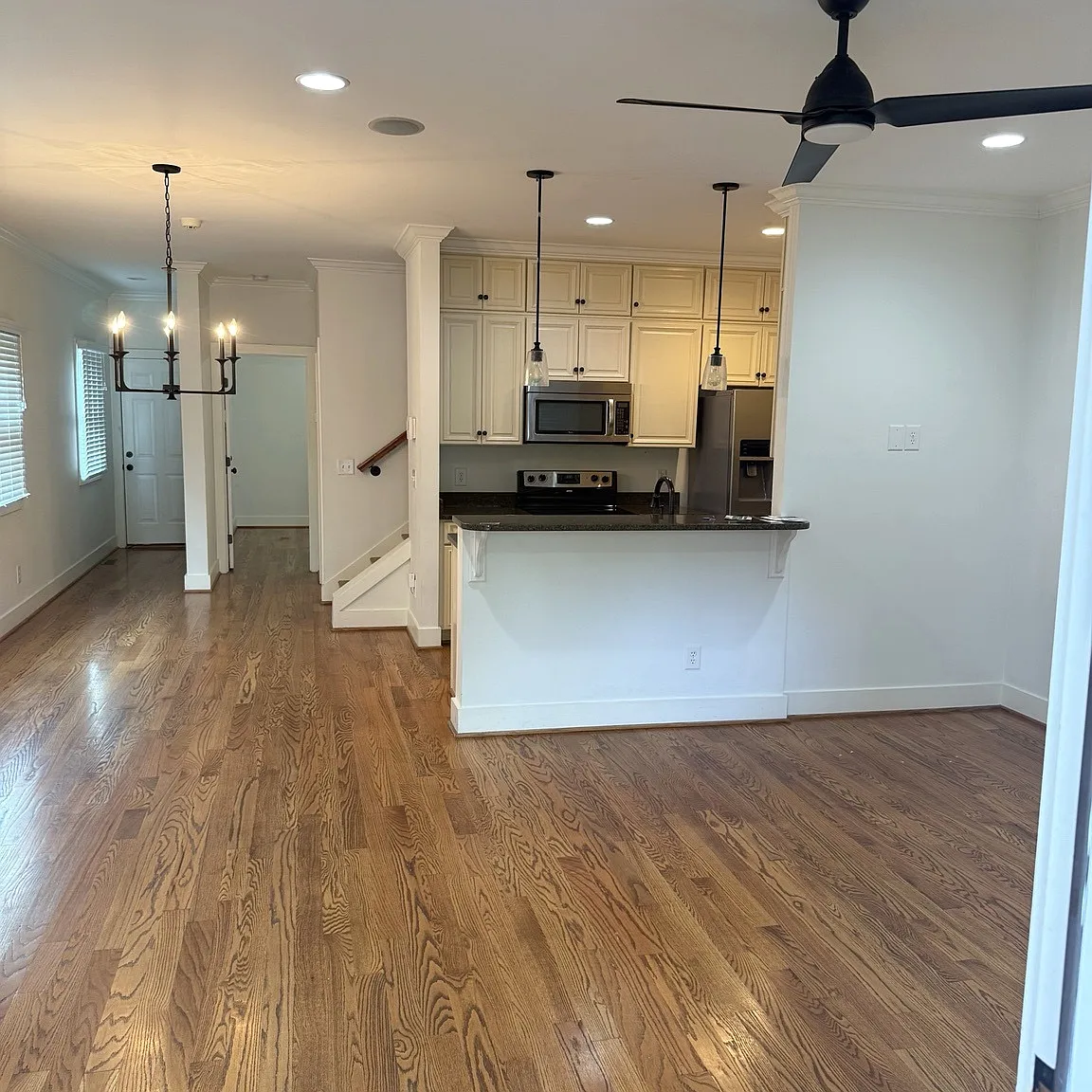 4513 Michigan Ave — Photo 2