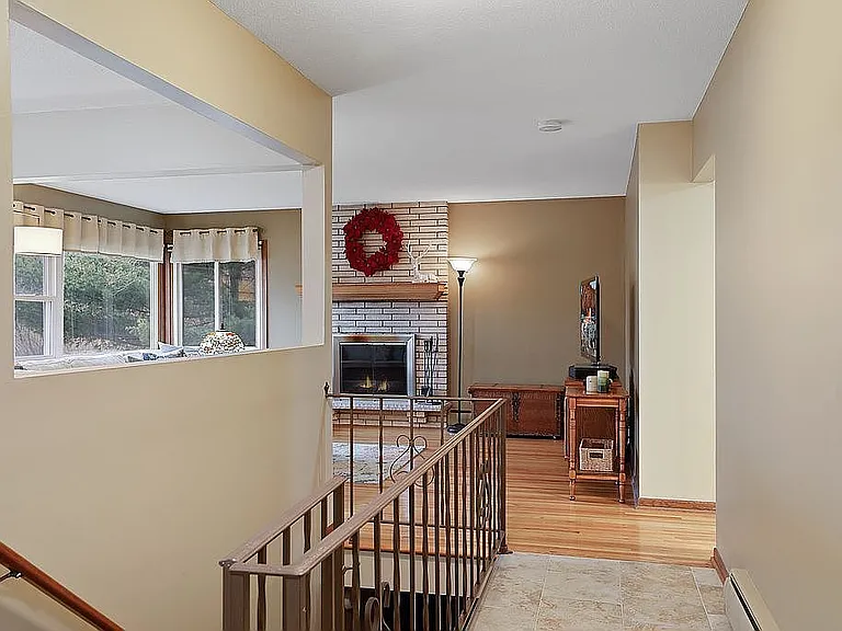 1312 Woodhill Cir — Photo 4