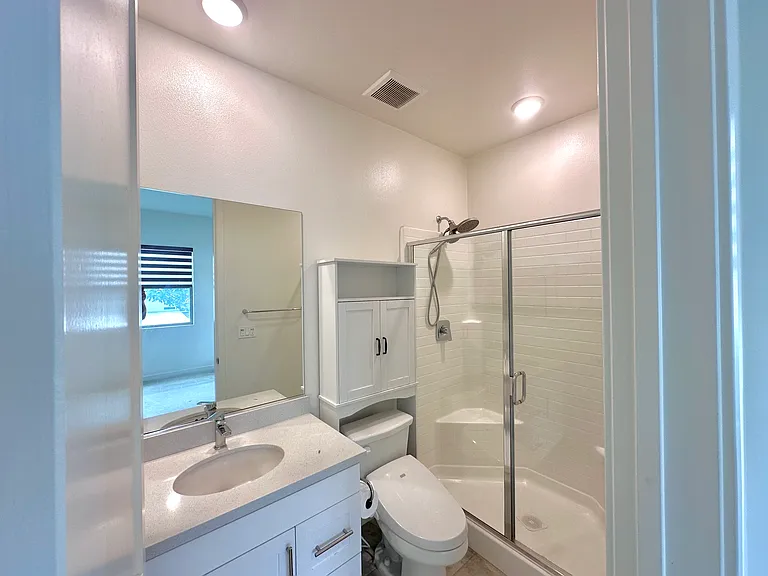 4776 S Ansley Ave — Photo 31