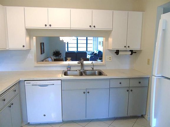 3rd image of 5598 Witney Dr APT 311