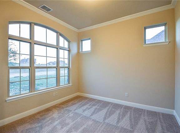 3rd image of 209 Pimlico Dr