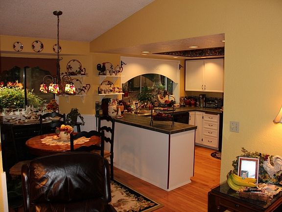 2nd image of 14905 91st Avenue Ct E