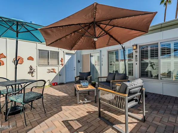 10010 W ROYAL OAK Road #R, Sun City, AZ 85351