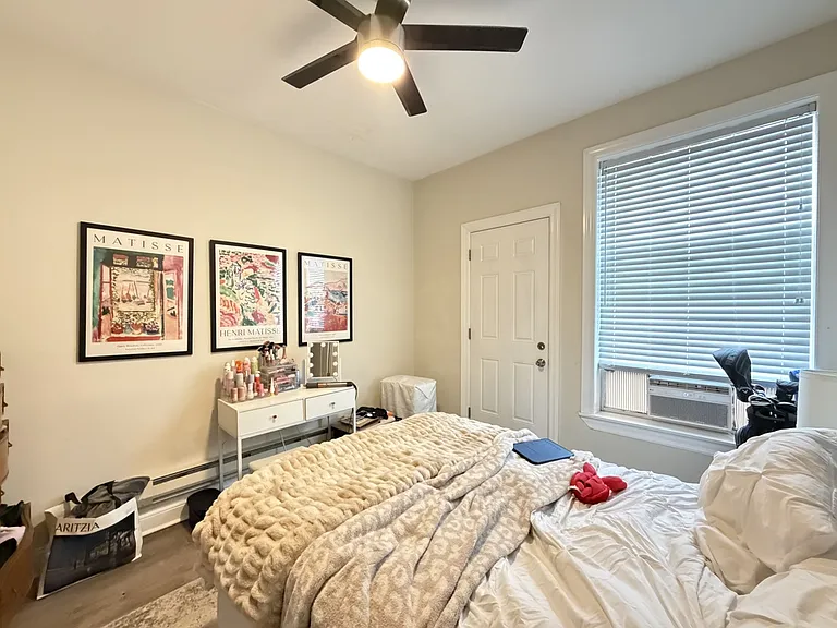 854 W George St #4 — Photo 17
