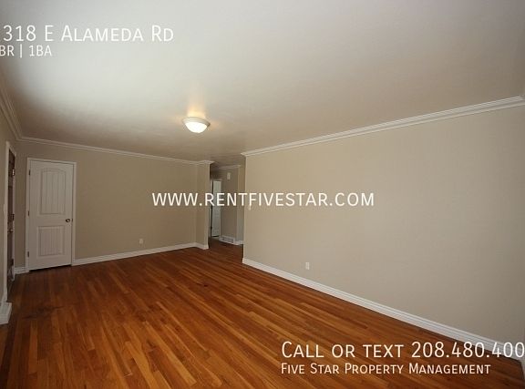 3rd image of 1318 E Alameda Rd