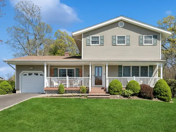 95 Steven Place, Hauppauge, NY 11788