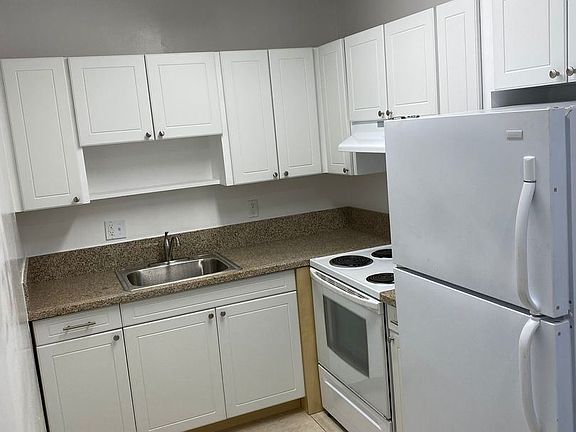 5th image of 6050 NW 8th St APT 15