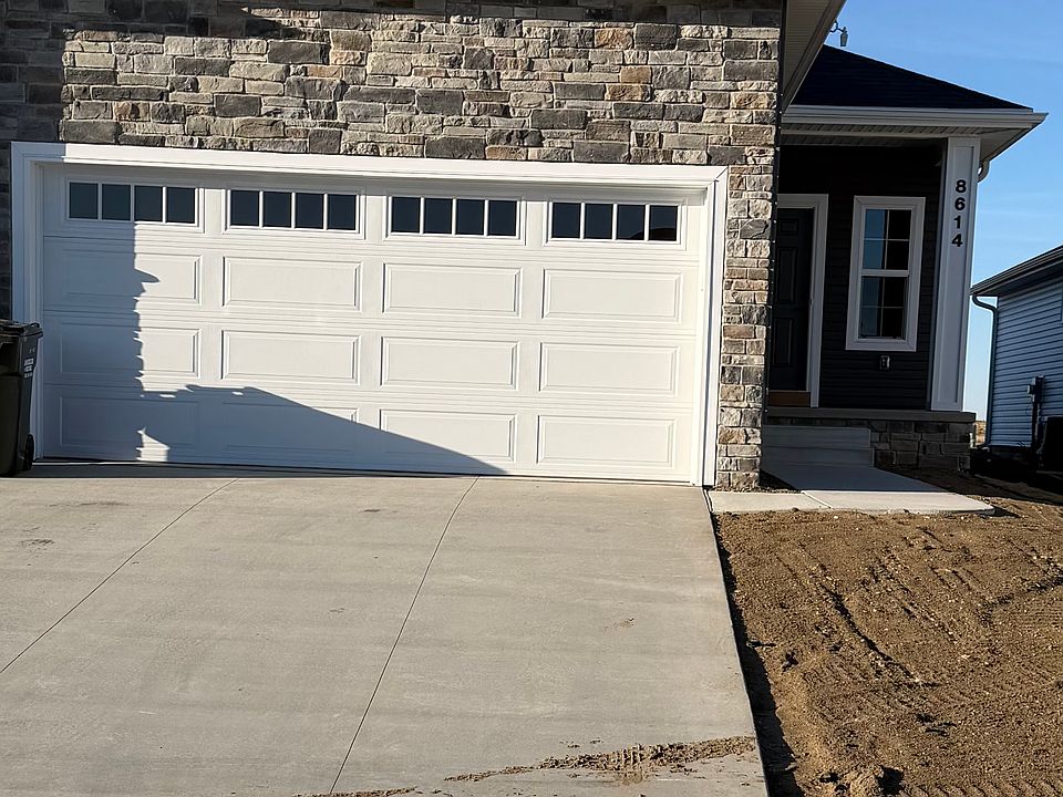 1st image of 8614 Regent Dr